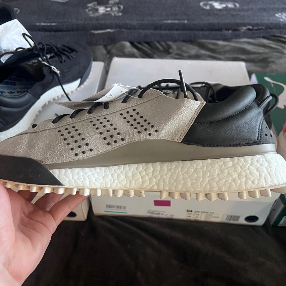 Nib Alexander wang adidas hike lo size 13